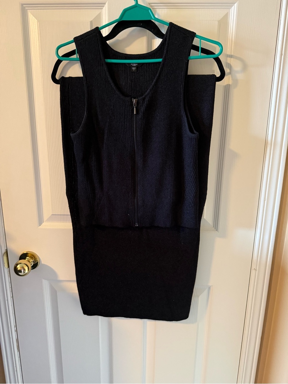 GUESS Black Ribbed Two-Piece Zip Set – Size Large - Picture 2 of 8